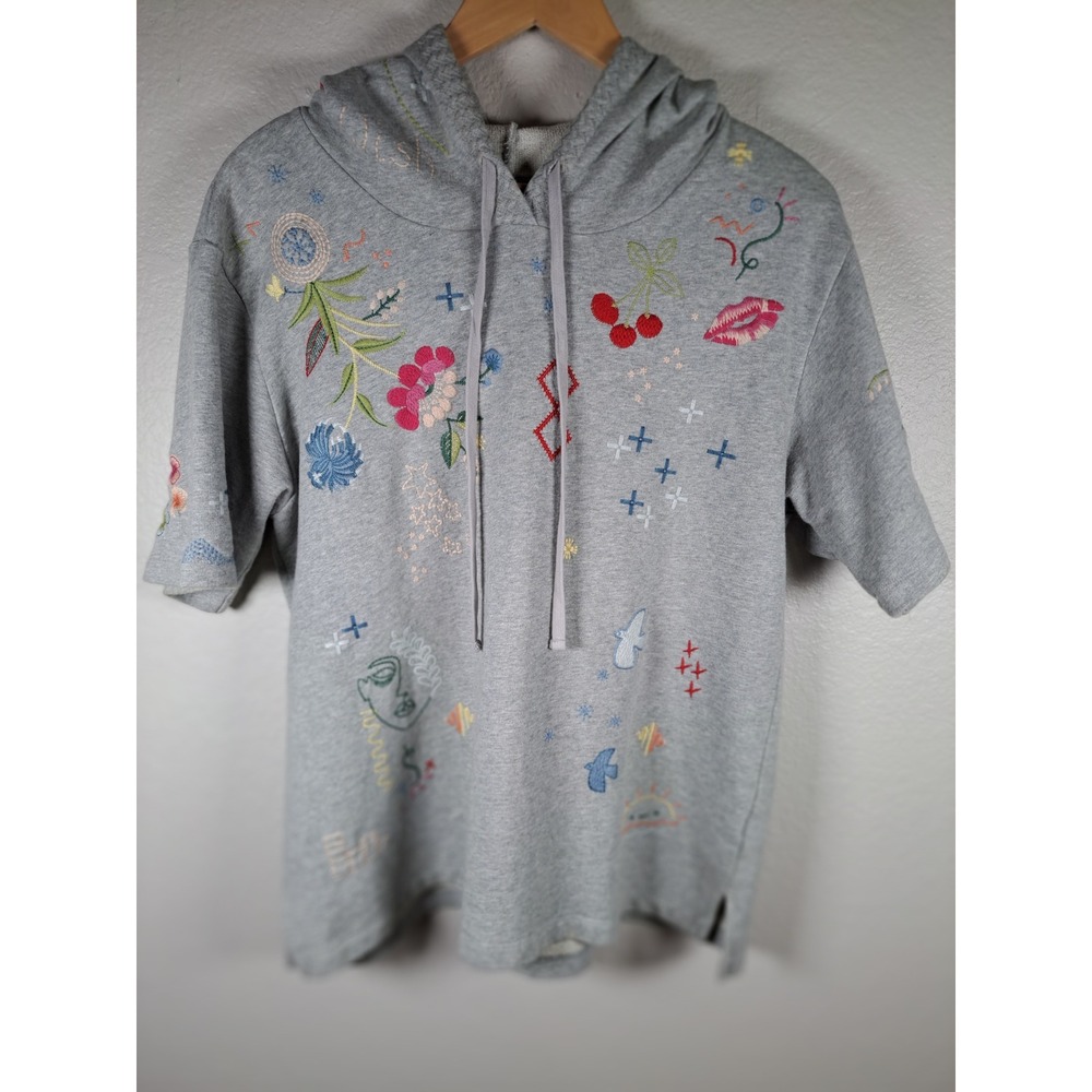 Johnny Was Gray Embroidered Short Sleeve Hoodie J11122-4 Size M Boho Floral